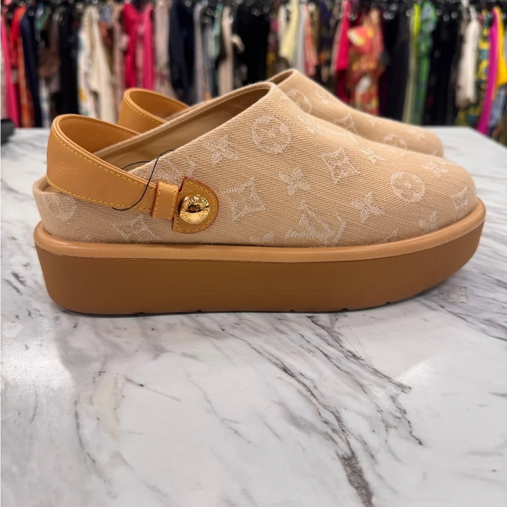 Louis Vuitton Tan Monogram Platform Clog Mules - Picture 2 of 6
